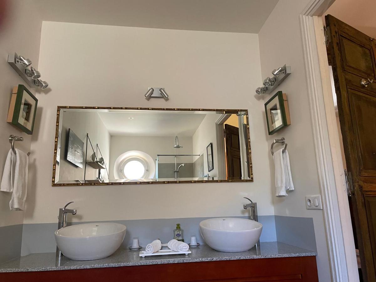 La Cour Carree Bed & Breakfast Rustrel Exterior photo